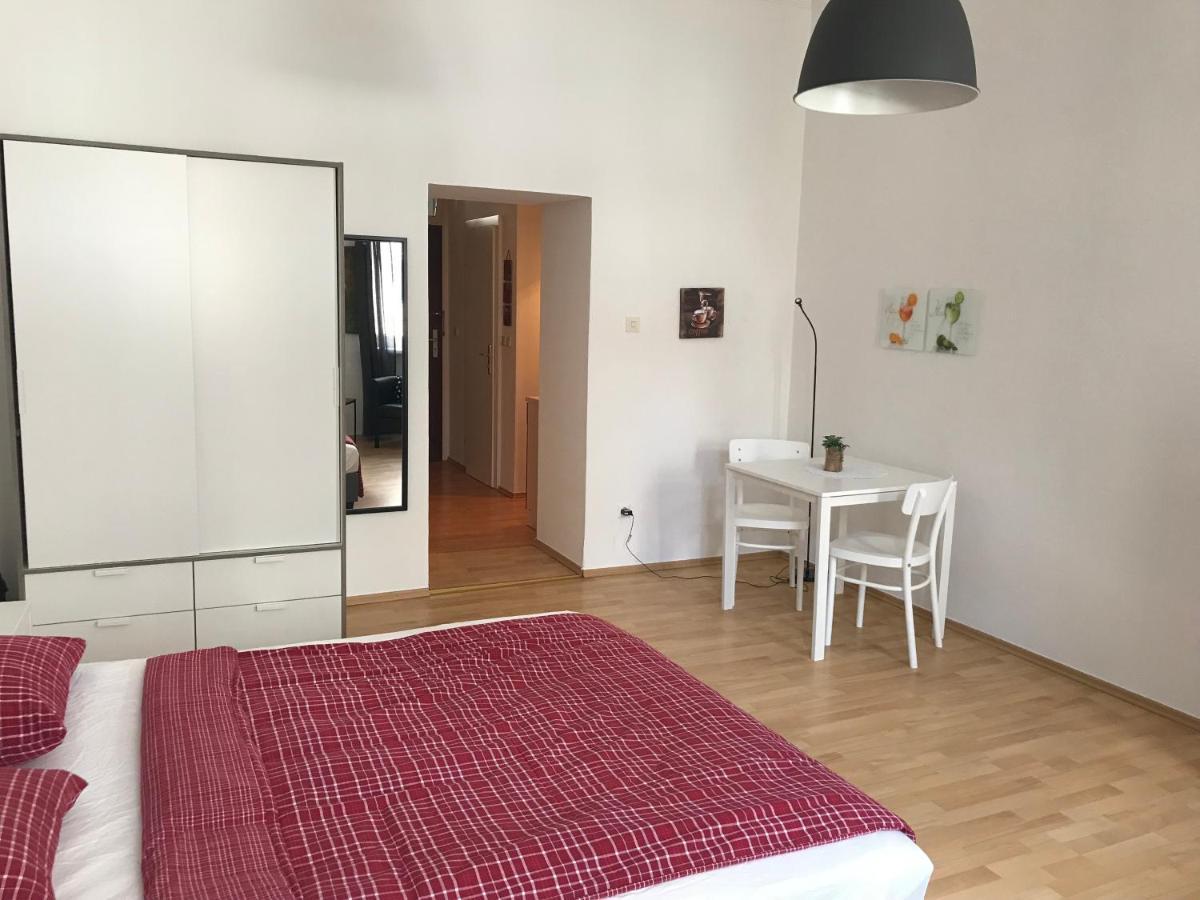 Studio & Apartments Near Reumannplatz Wien Eksteriør bilde