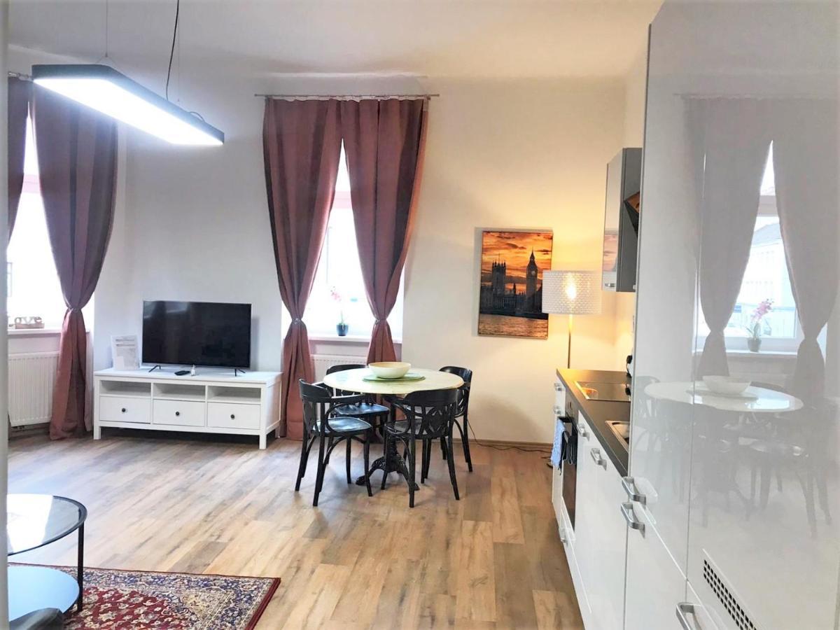 Studio & Apartments Near Reumannplatz Wien Eksteriør bilde