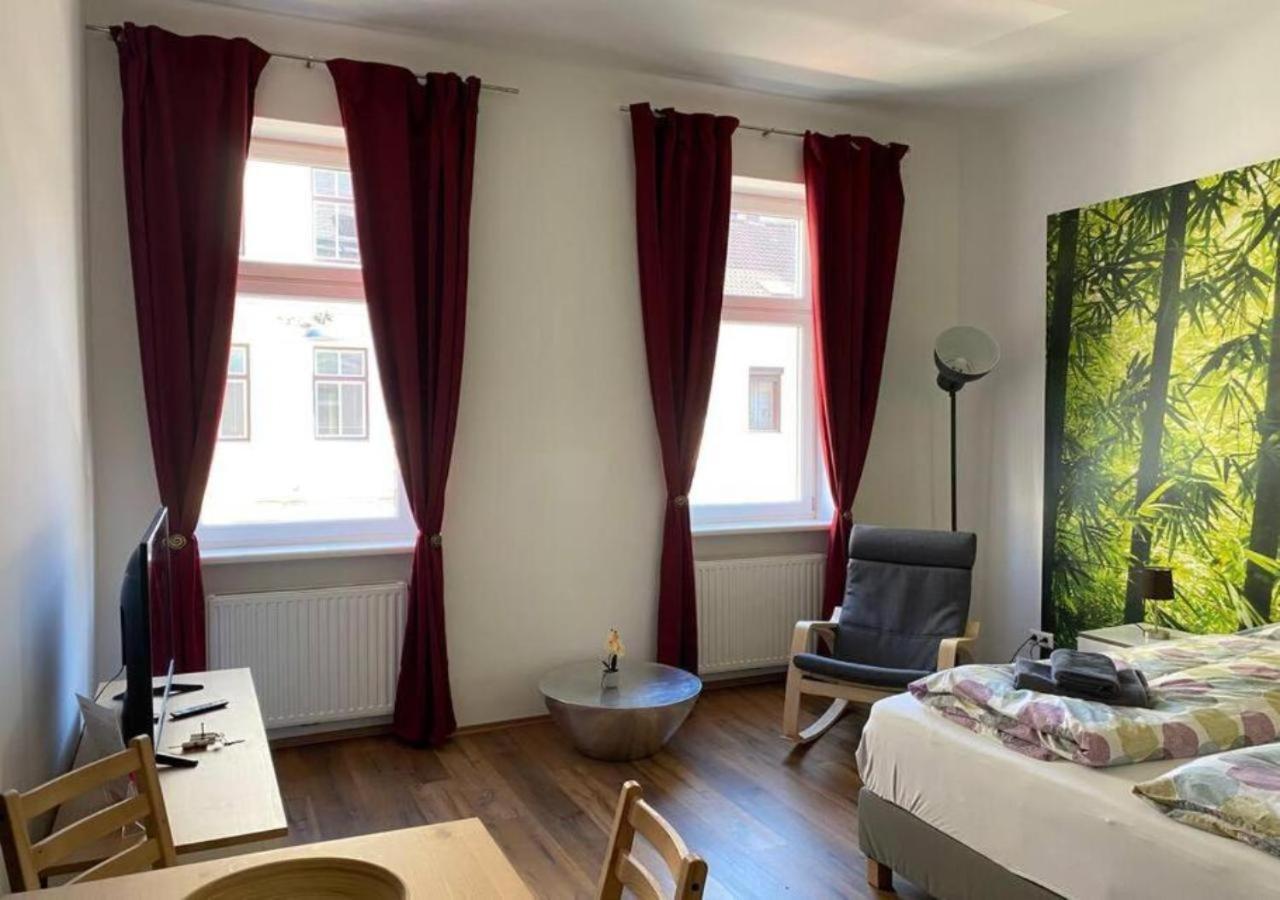 Studio & Apartments Near Reumannplatz Wien Eksteriør bilde